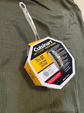 Cuisinart Silver Stainless Steel Saucepan with Lid - Silver